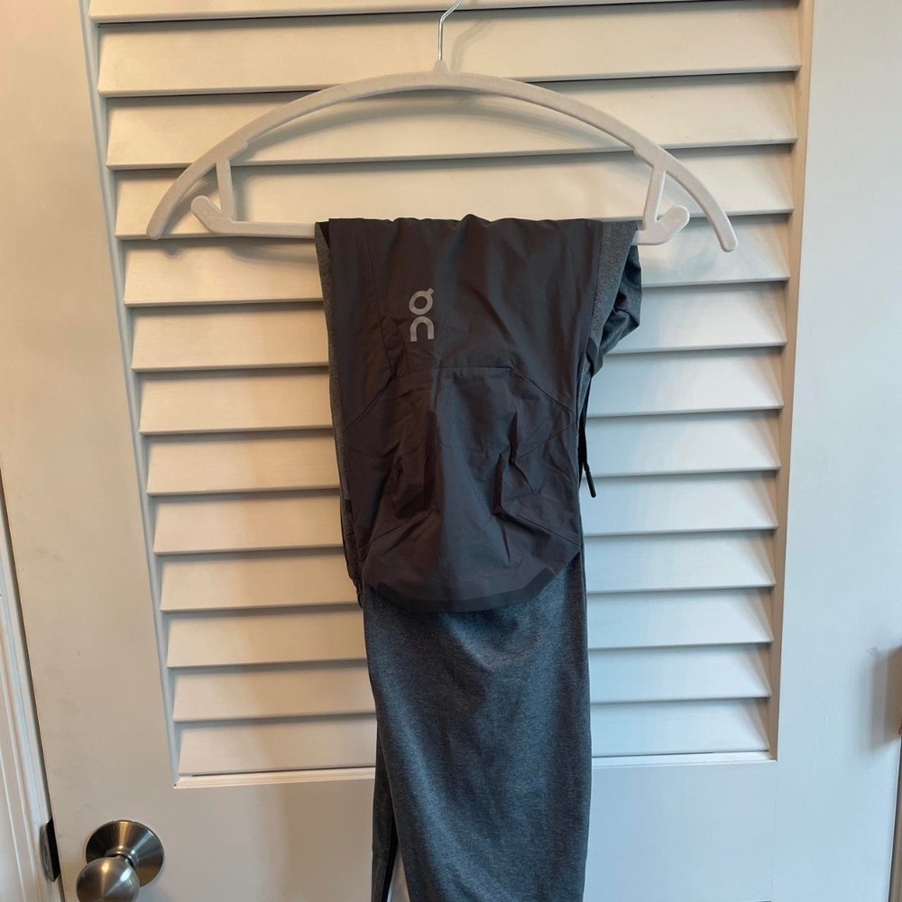 men’s dual-tone grey ON RUNNING running pants [M]